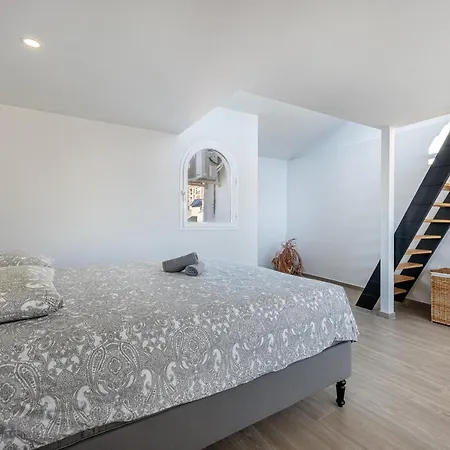 Precioso Apartamento En El Centro Con Aparcamiento *